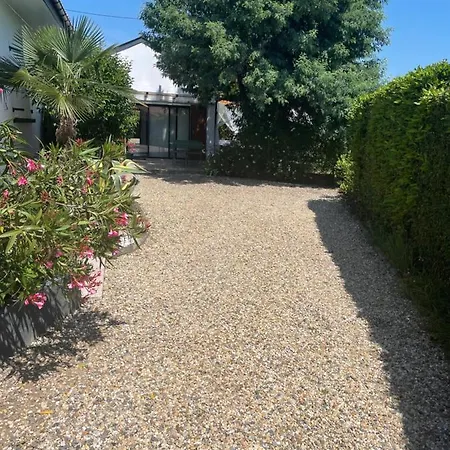 بيت للعطل Arbore Saint-Loubès