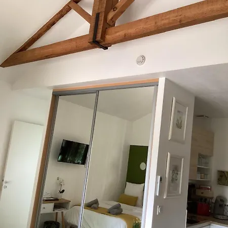 Holiday home Arbore Saint-Loubes