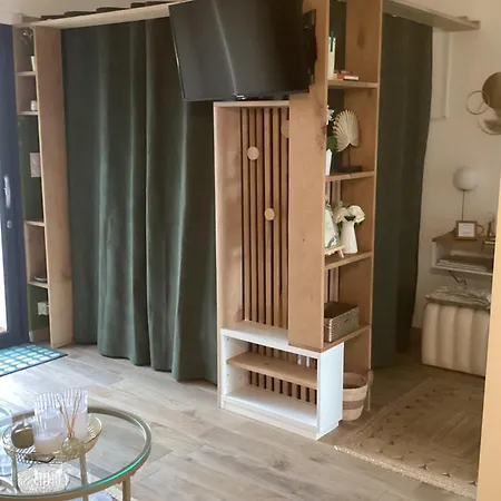 Holiday home Arbore Saint-Loubes